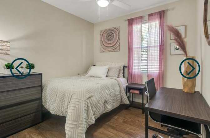 Cozy Living Space's room
