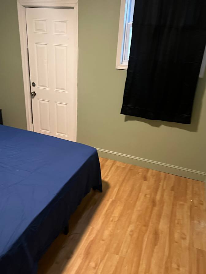 Kelly's room