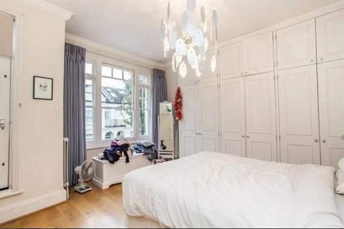 Juliette's room