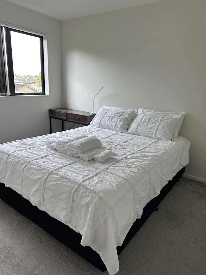 Dee's room