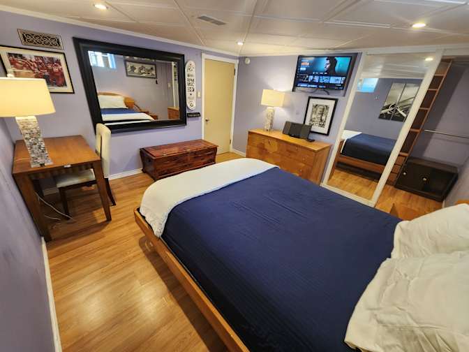 wdrinshed's room