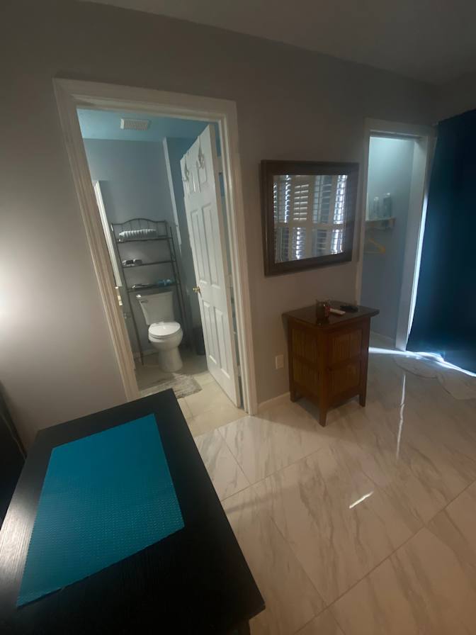 Colombian queen's room