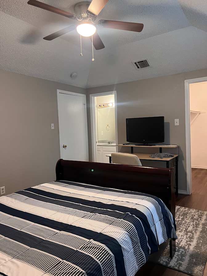 Sergio's room