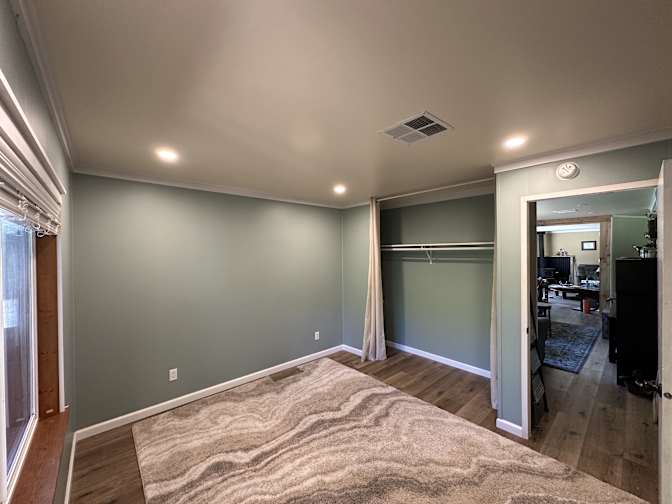 Chandra Bernd's room