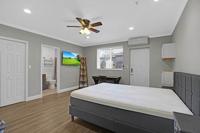 Steve's room