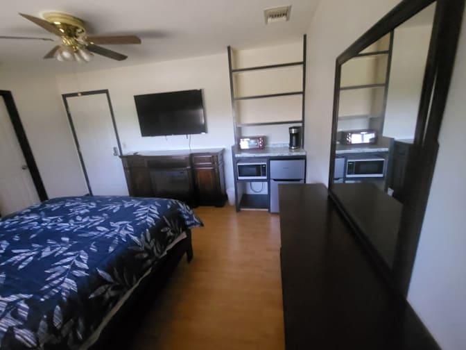 Robert DiPrimio's room