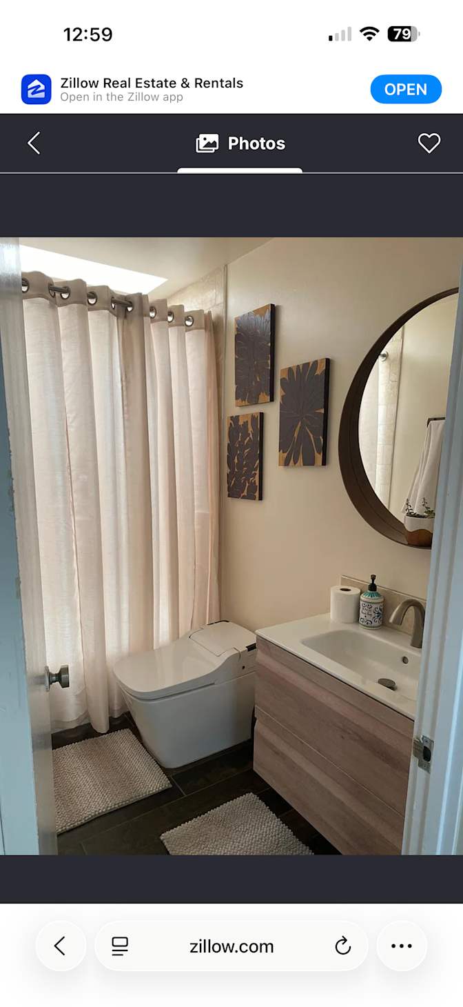 Sean Saines's room