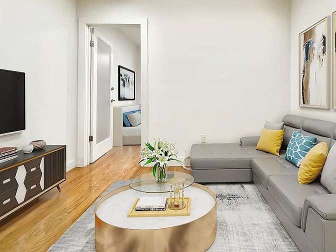 Bright And Modern Furnished Room's room