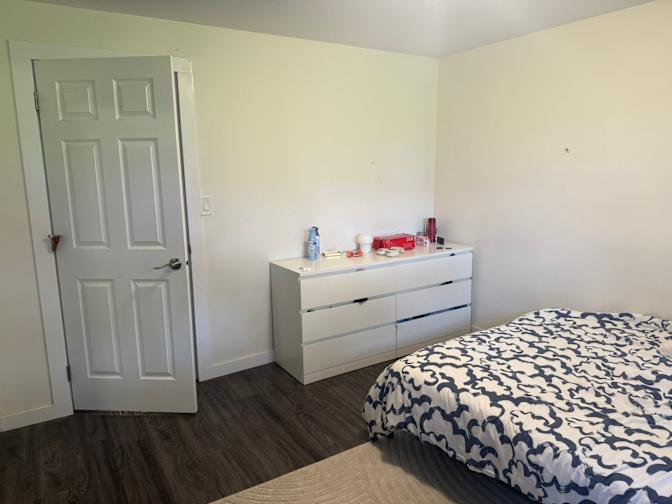 Andrea's room