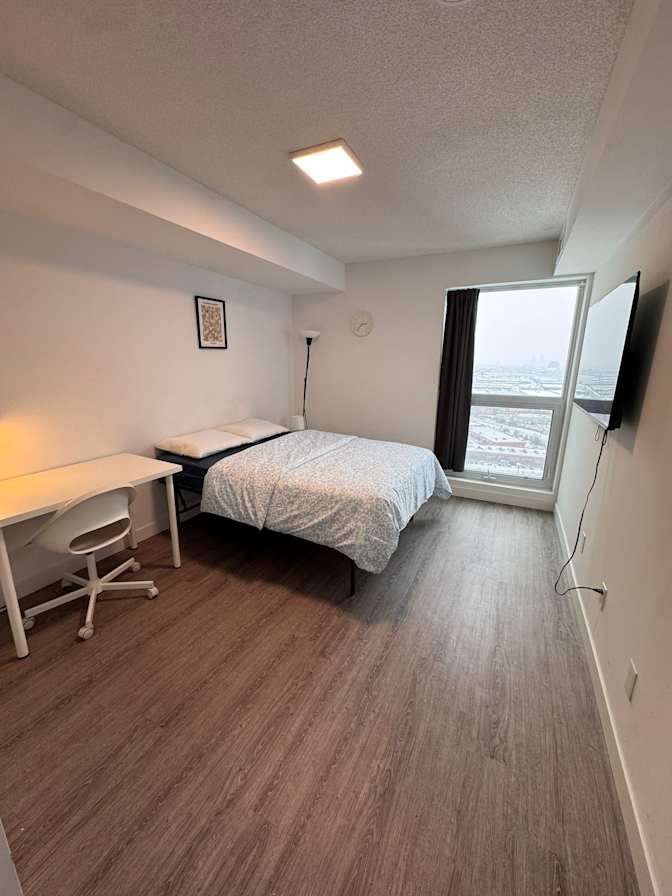 Guillermo's room