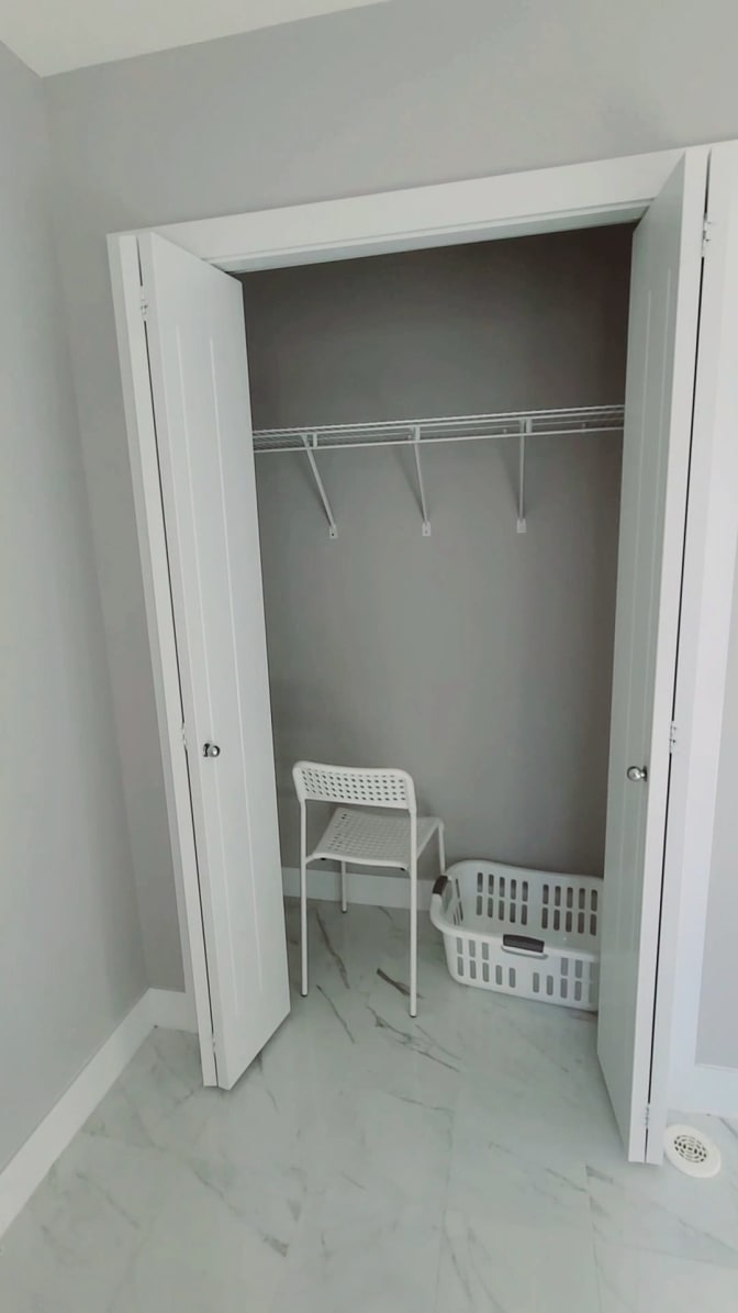 Yuna's room