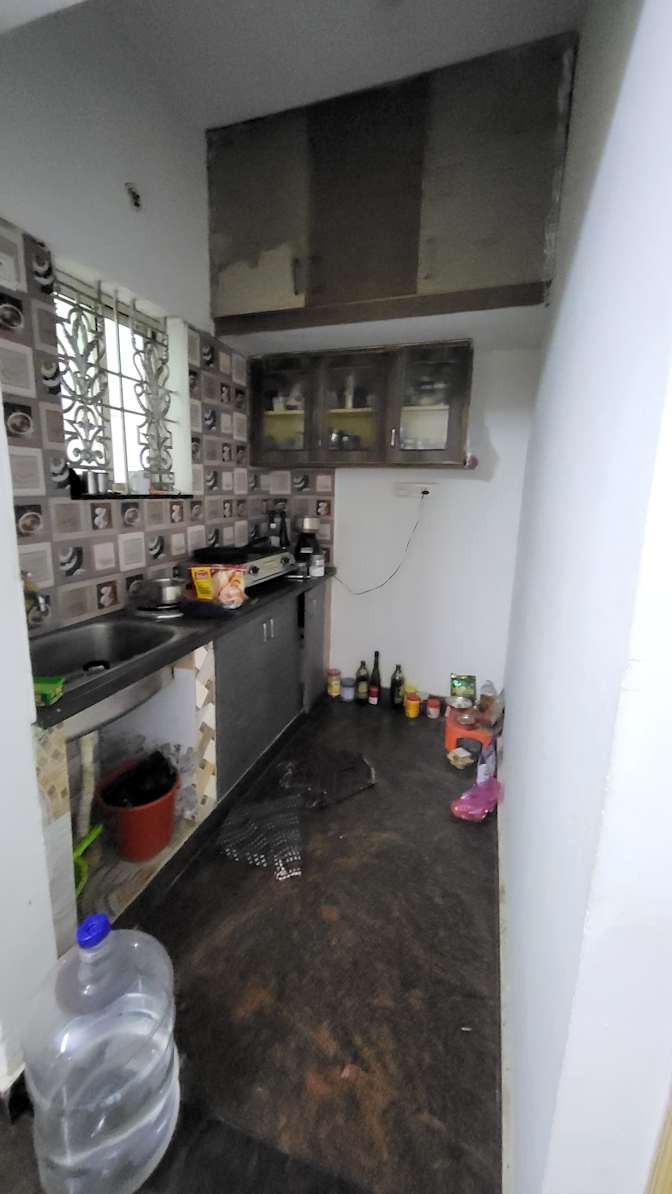Karthikeyan's room