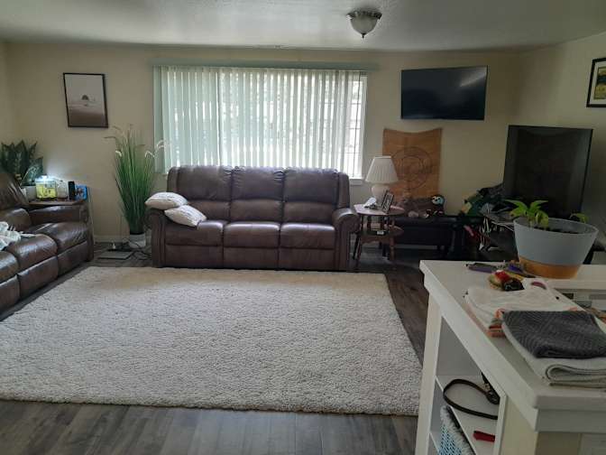 WILLIAM S SCHIFFMAN's room