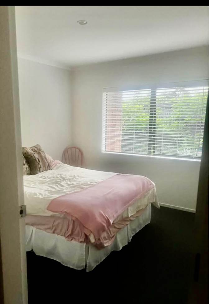 vanessa hurley's room