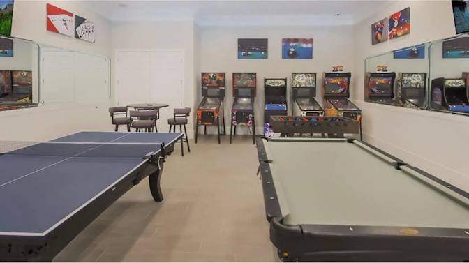 Alcove Rooms's room