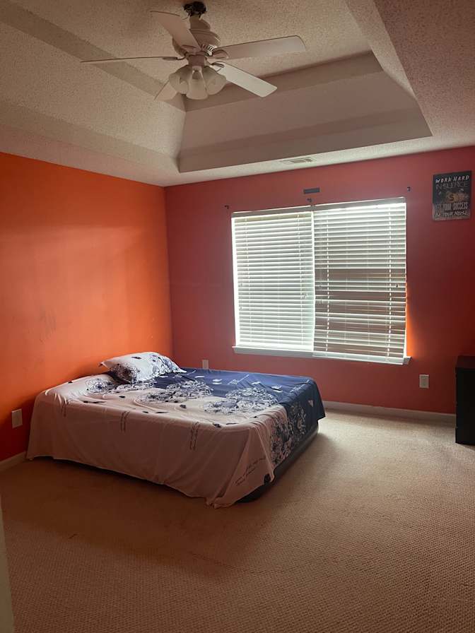 Alcove Rooms's room