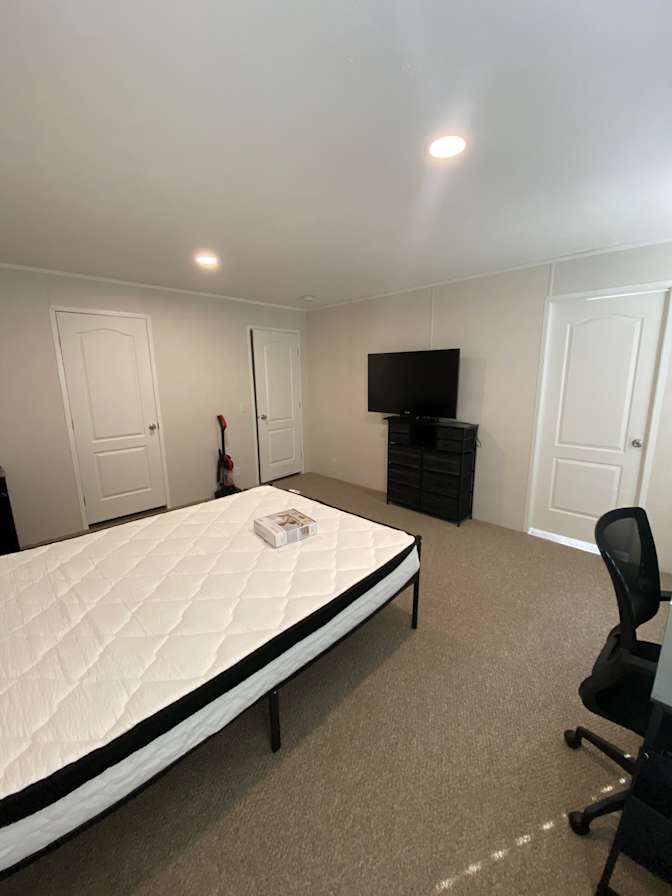Raymond's room