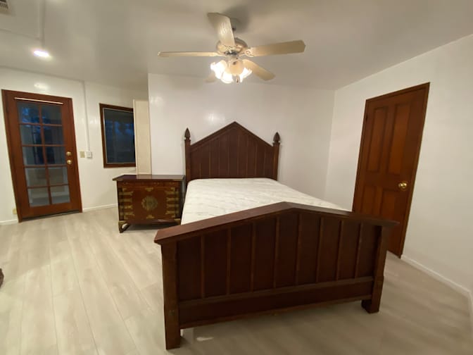 Linda's room