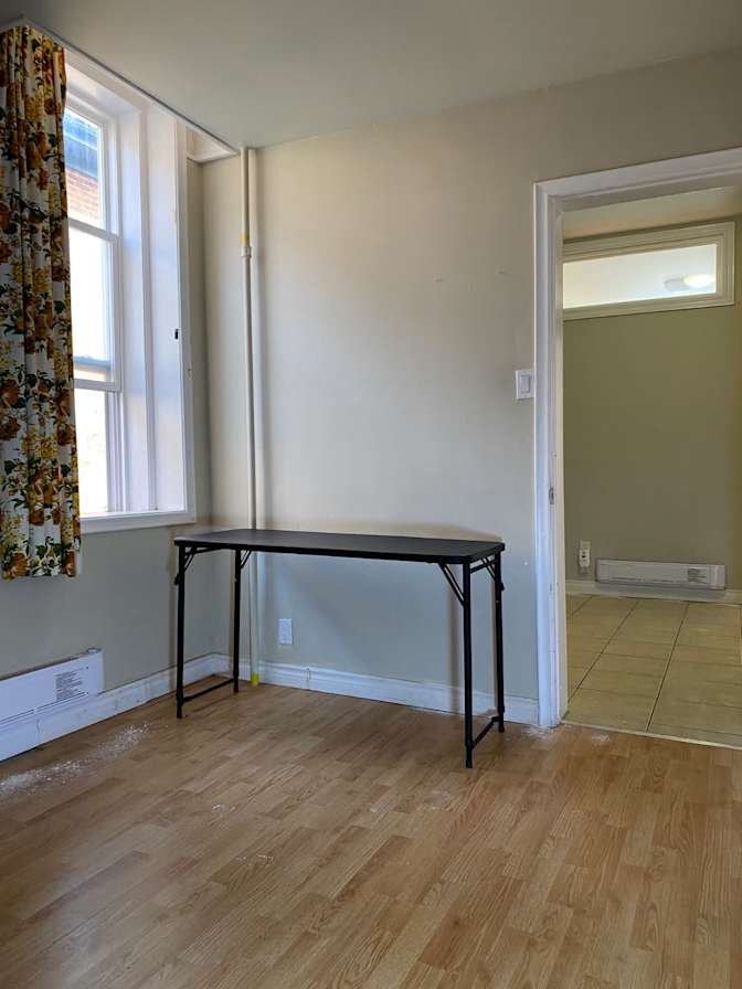 Kim W's room