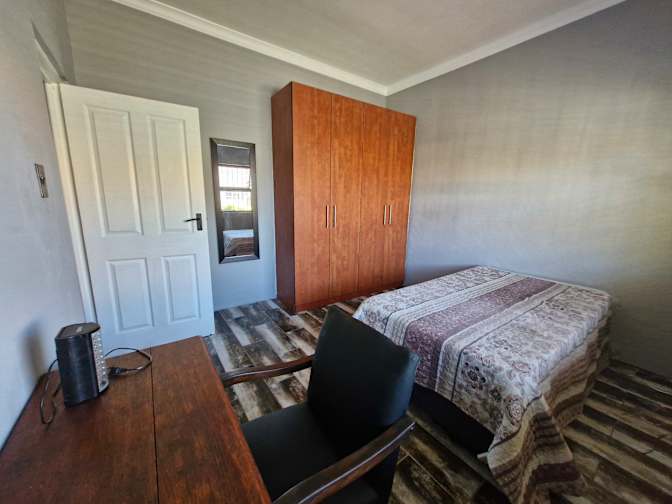 Carmen's room