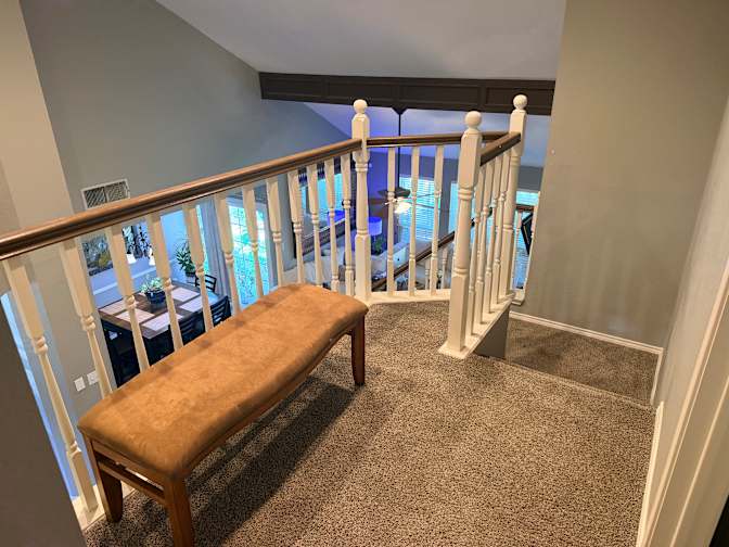 KARL FARMER's room