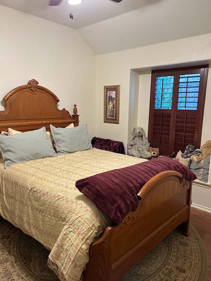 Jennifer's room