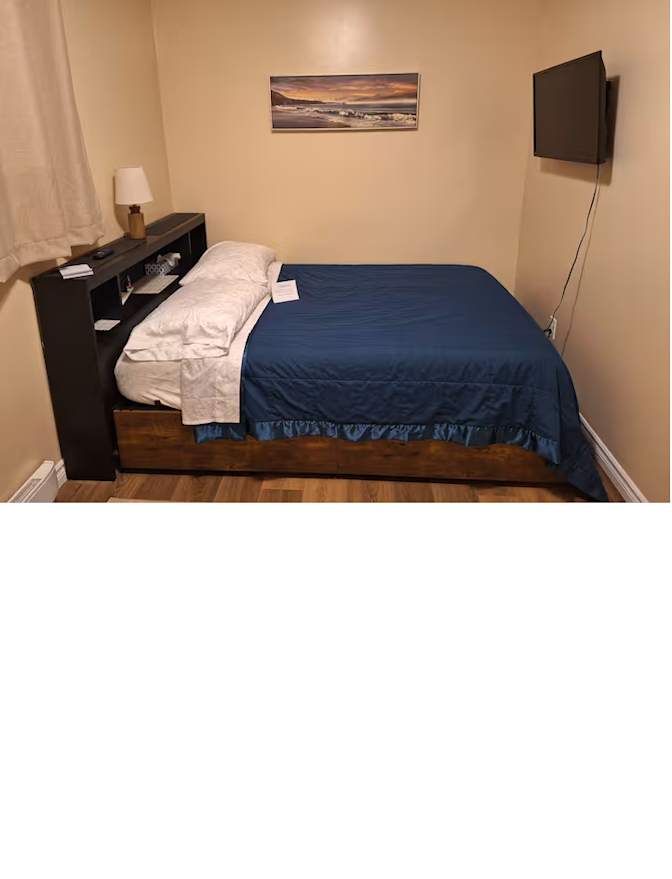 Lynn's room