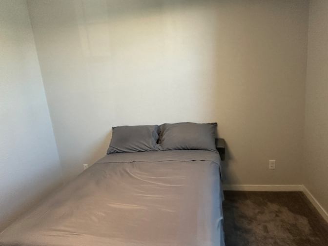 Jose's room
