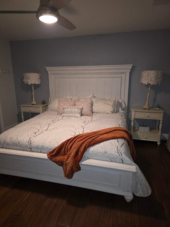 Lisa's room
