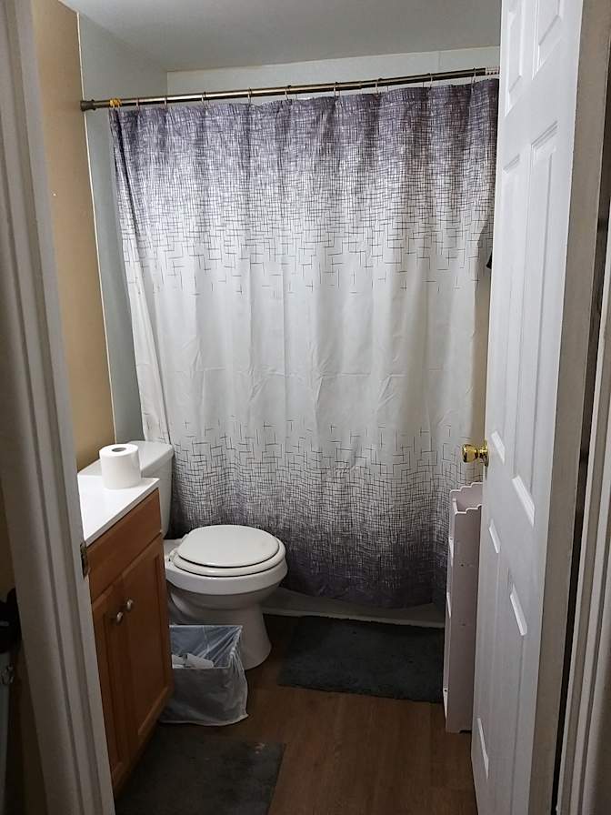 Shawna M's room