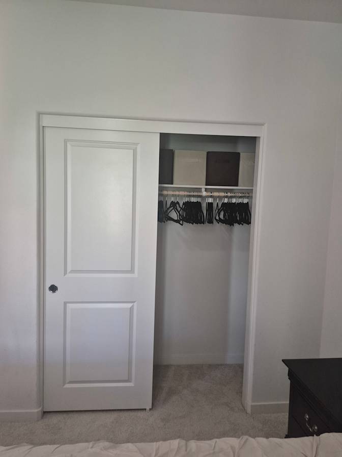 GLADYS's room
