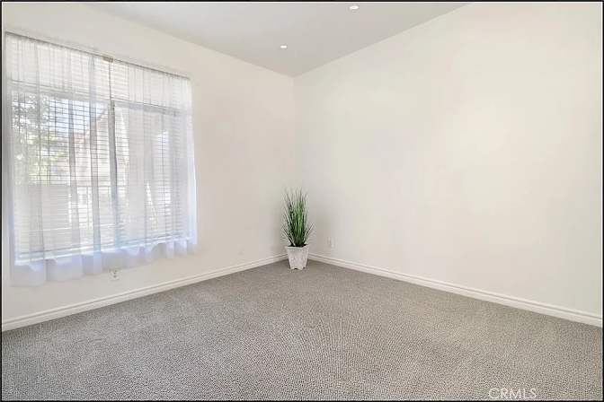 Mazyar's room