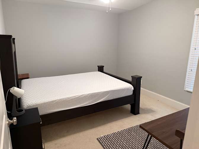 Selina Chen's room