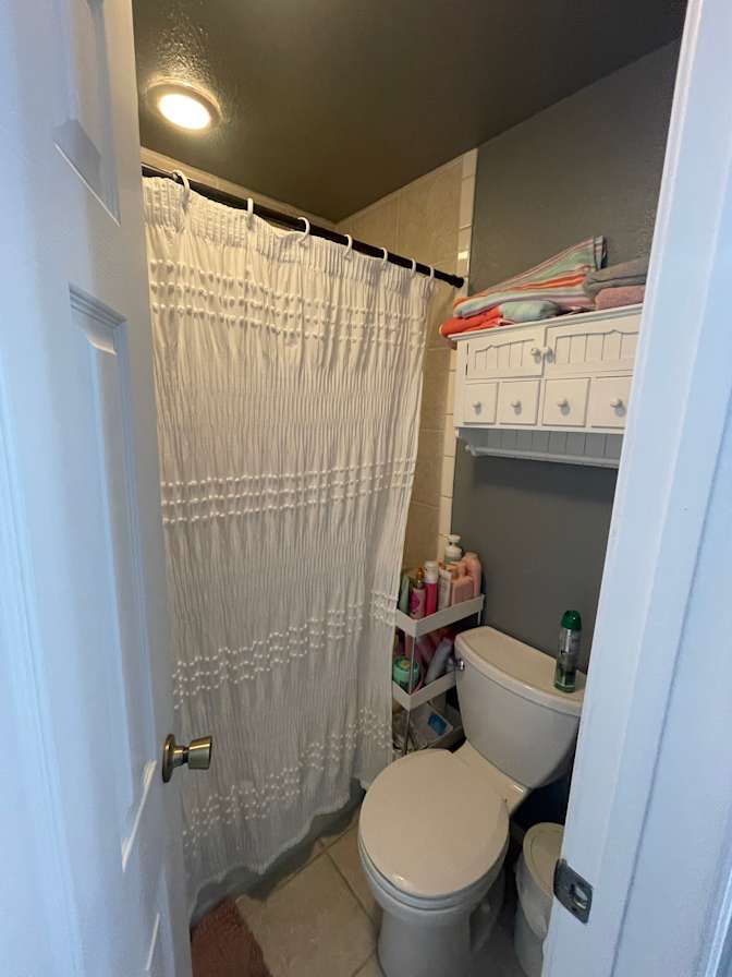 Tyra's room