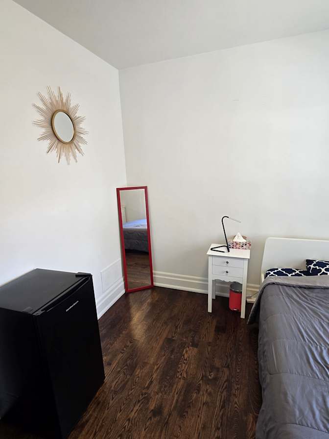 Amin Farahbakhsh's room