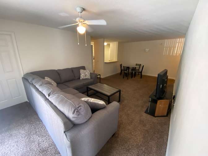 Alcove Rooms's room