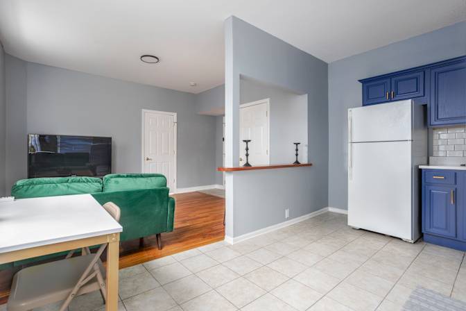 Lius Estate's room