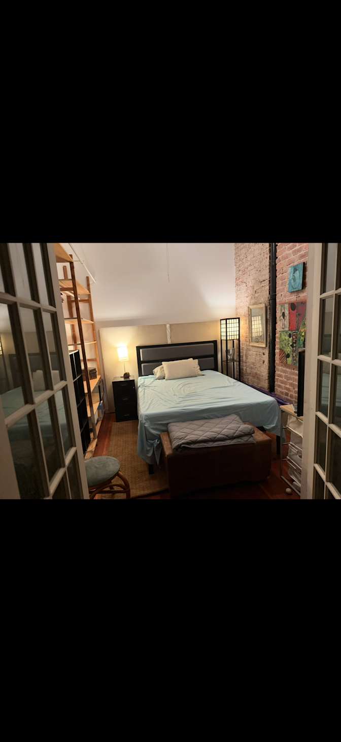 Ron Libby's room