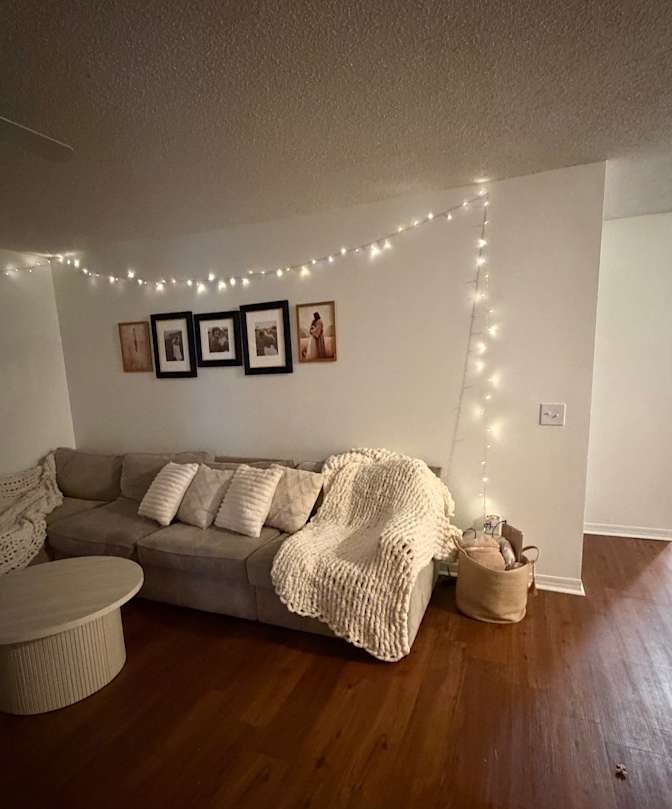 Kaitlin jade's room