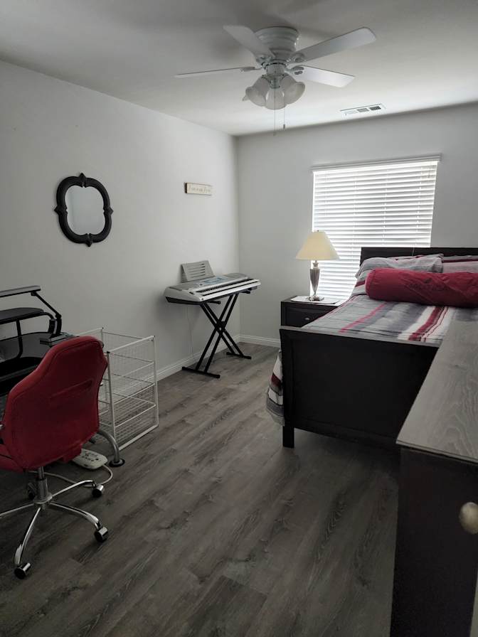 Dahlia's room