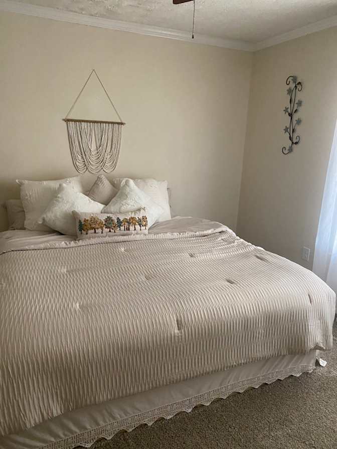 Lisa's room