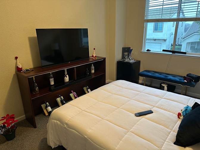 Ricardo's room