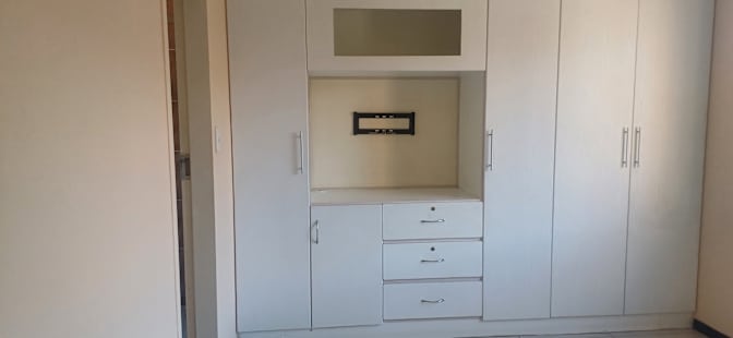 Nkhesani's room
