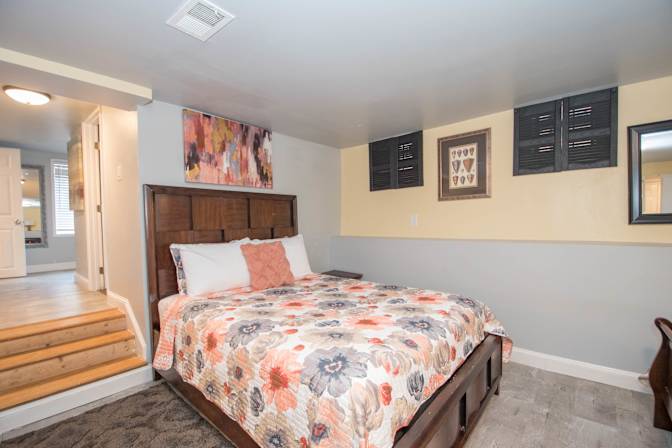Phyllis's room