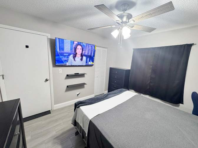 Jason Bryan, Realtor's room