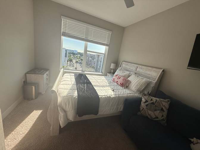 Clara Vera's room