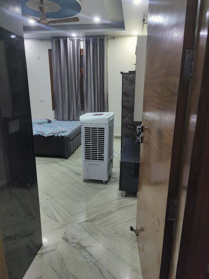 Smit R's room