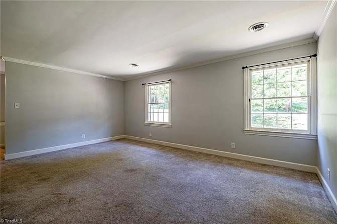 Alcove Rooms's room