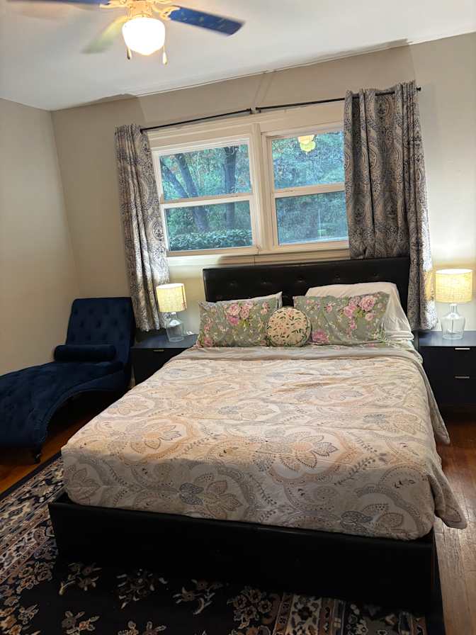 Carrian's room