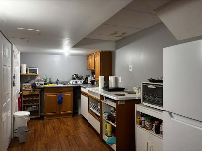 Hing's room